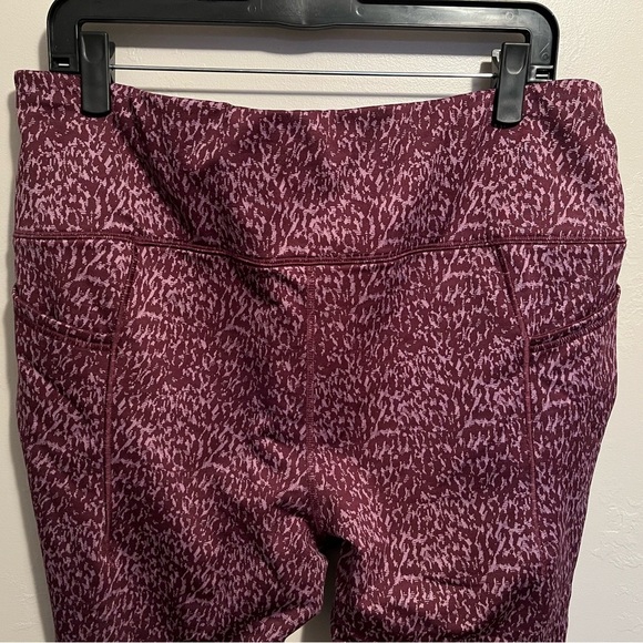 All in Motion Leggings - Picture 10 of 10